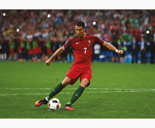 Ronaldo penalta v dresu Portugalska 
